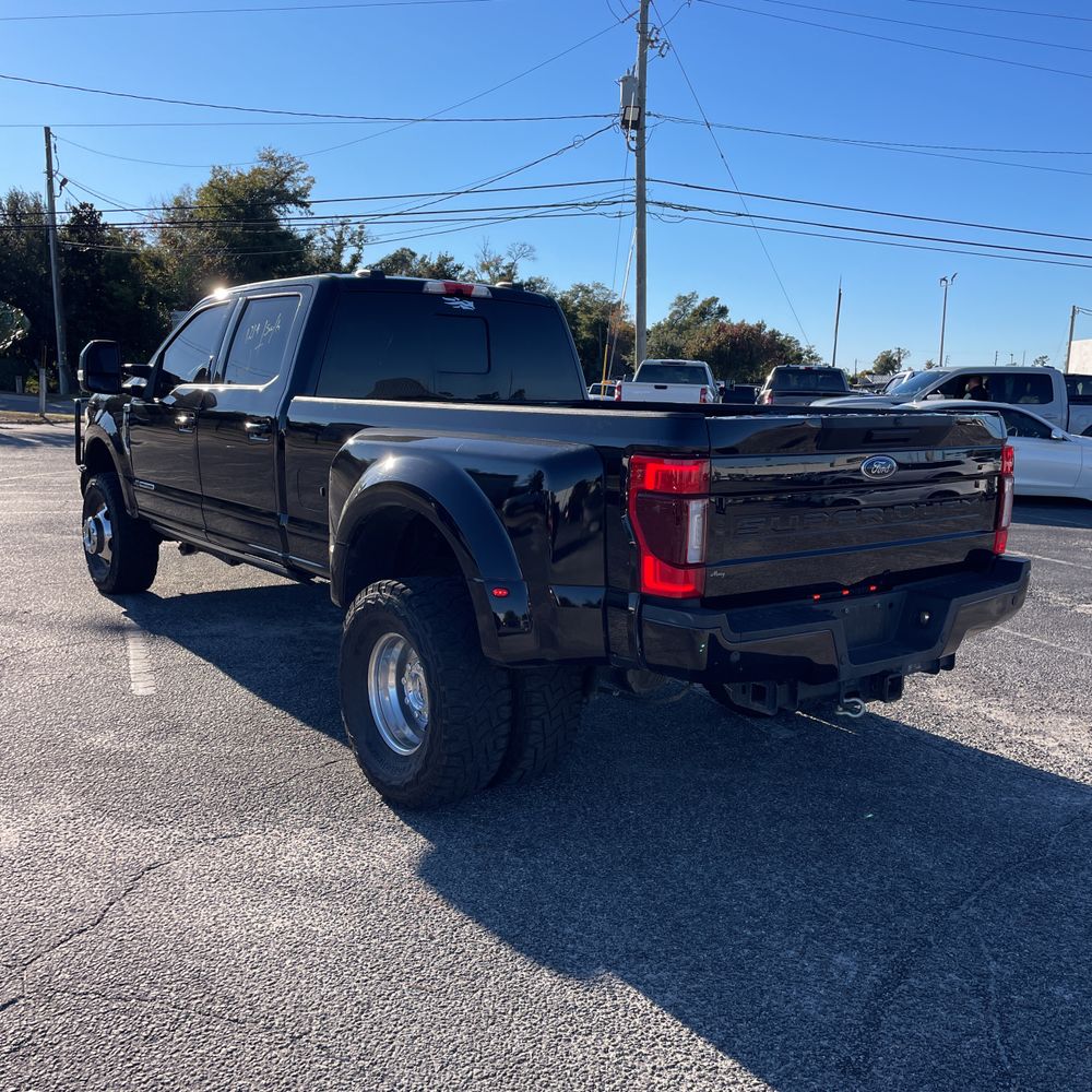 2022 Ford F-350 Super Duty Lariat