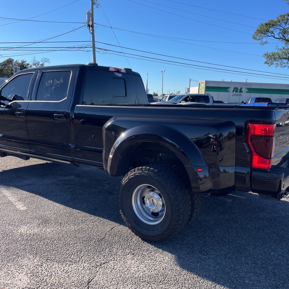 2022 Ford F-350 Super Duty Lariat