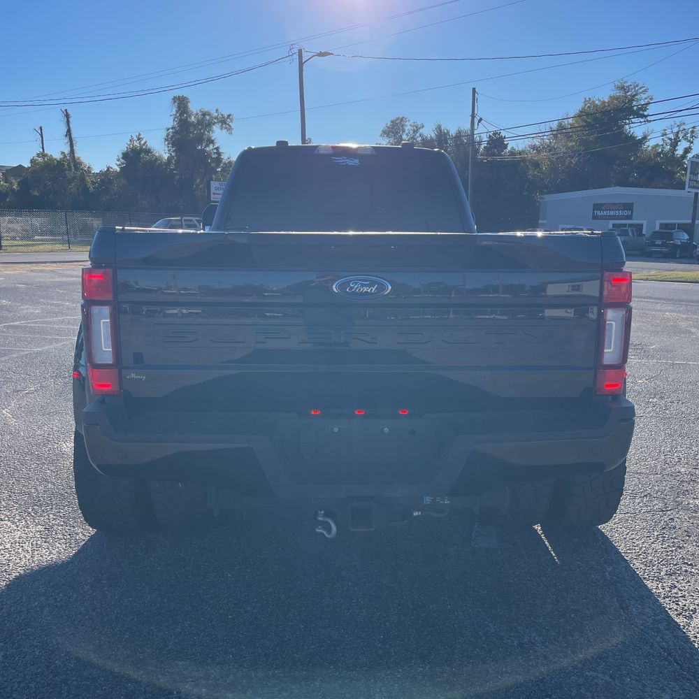 2022 Ford F-350 Super Duty Lariat