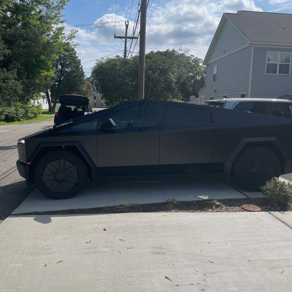 2024 Tesla Cybertruck Base