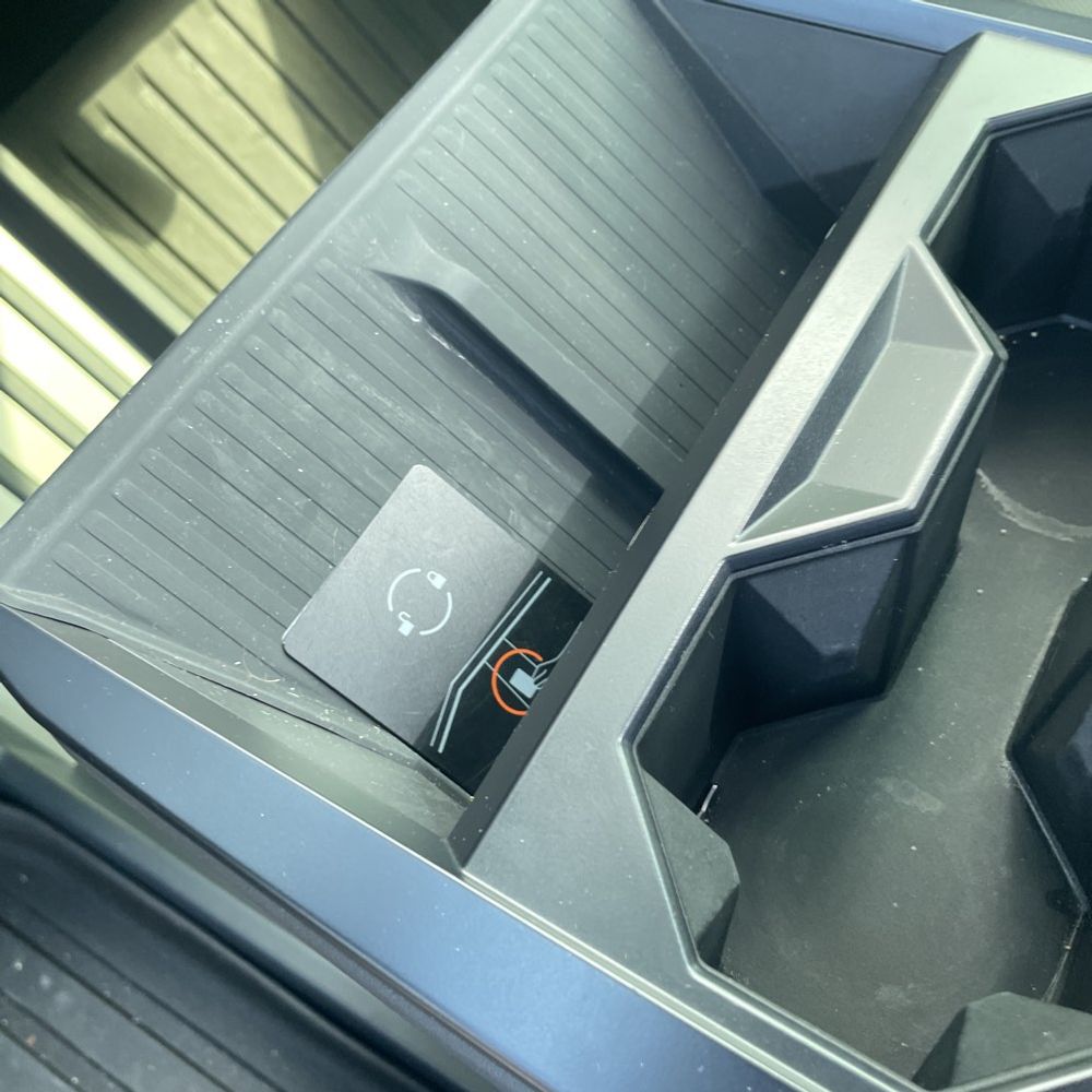 2024 Tesla Cybertruck Base