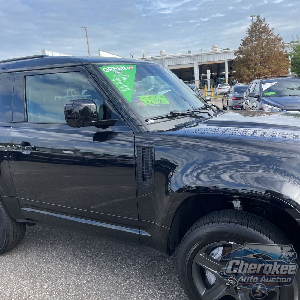 2024 Land Rover Defender 90 P400 X-Dynamic SE