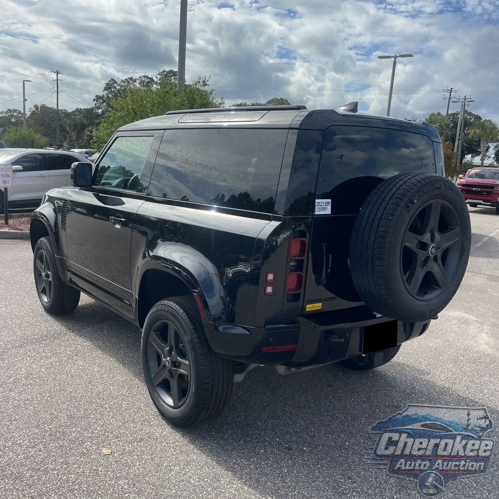 2024 Land Rover Defender 90 P400 X-Dynamic SE