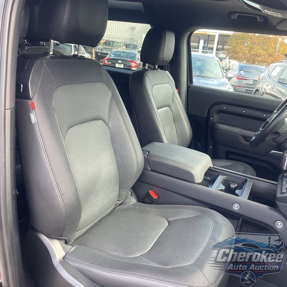2024 Land Rover Defender 90 P400 X-Dynamic SE
