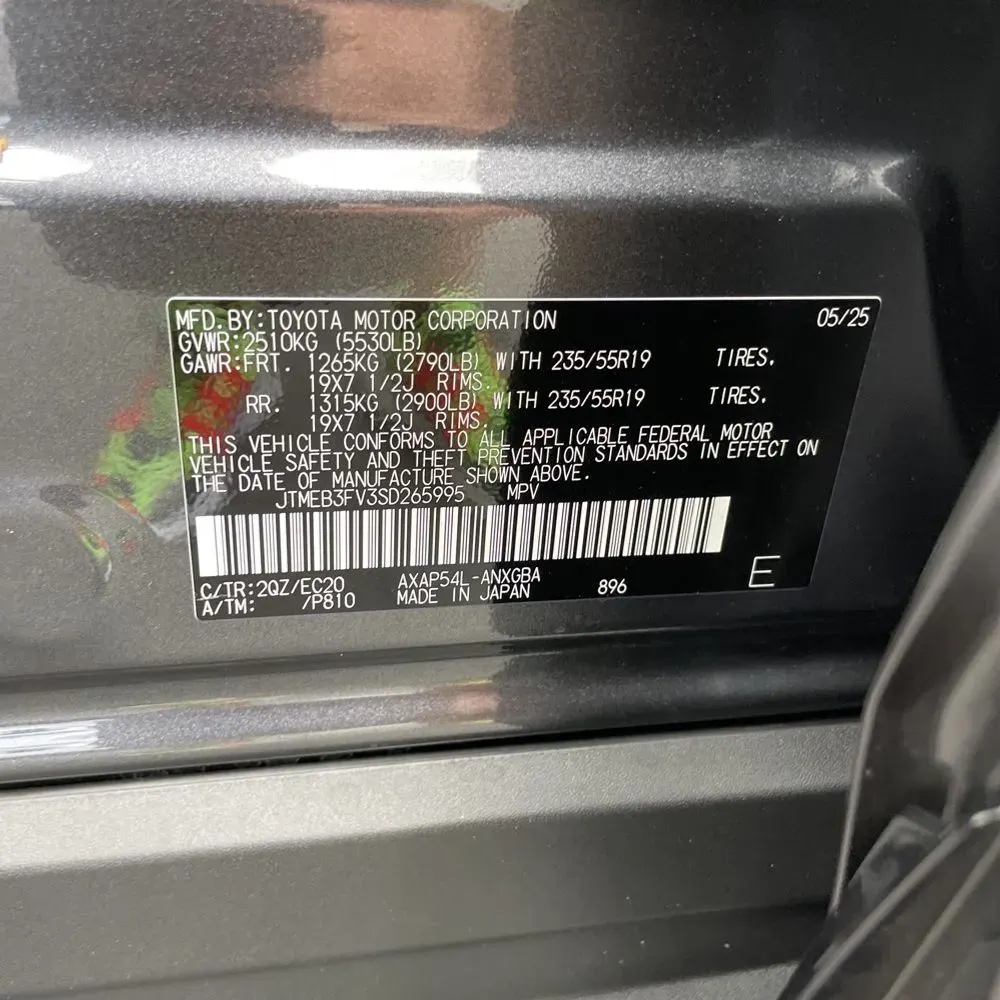 2025 Toyota RAV4 Plug-in Hybrid XSE