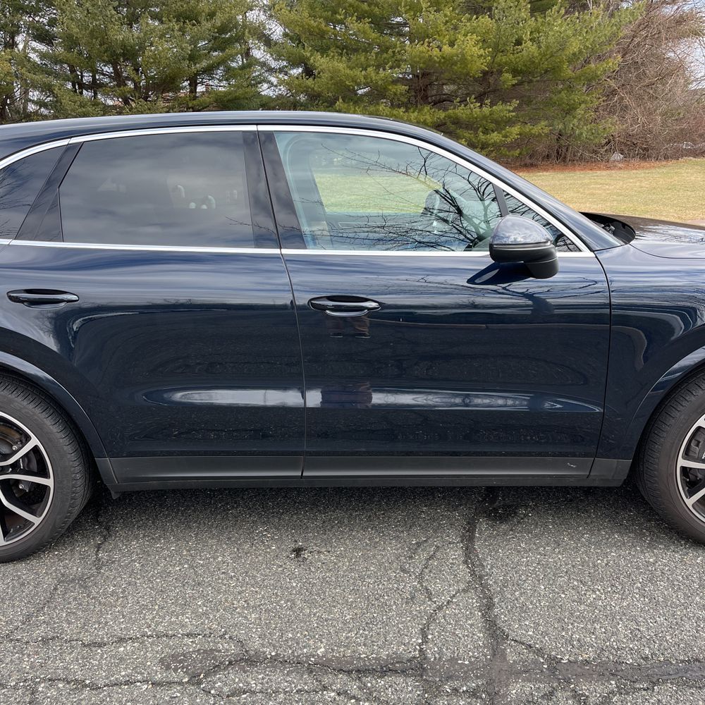 2022 Porsche Cayenne Base