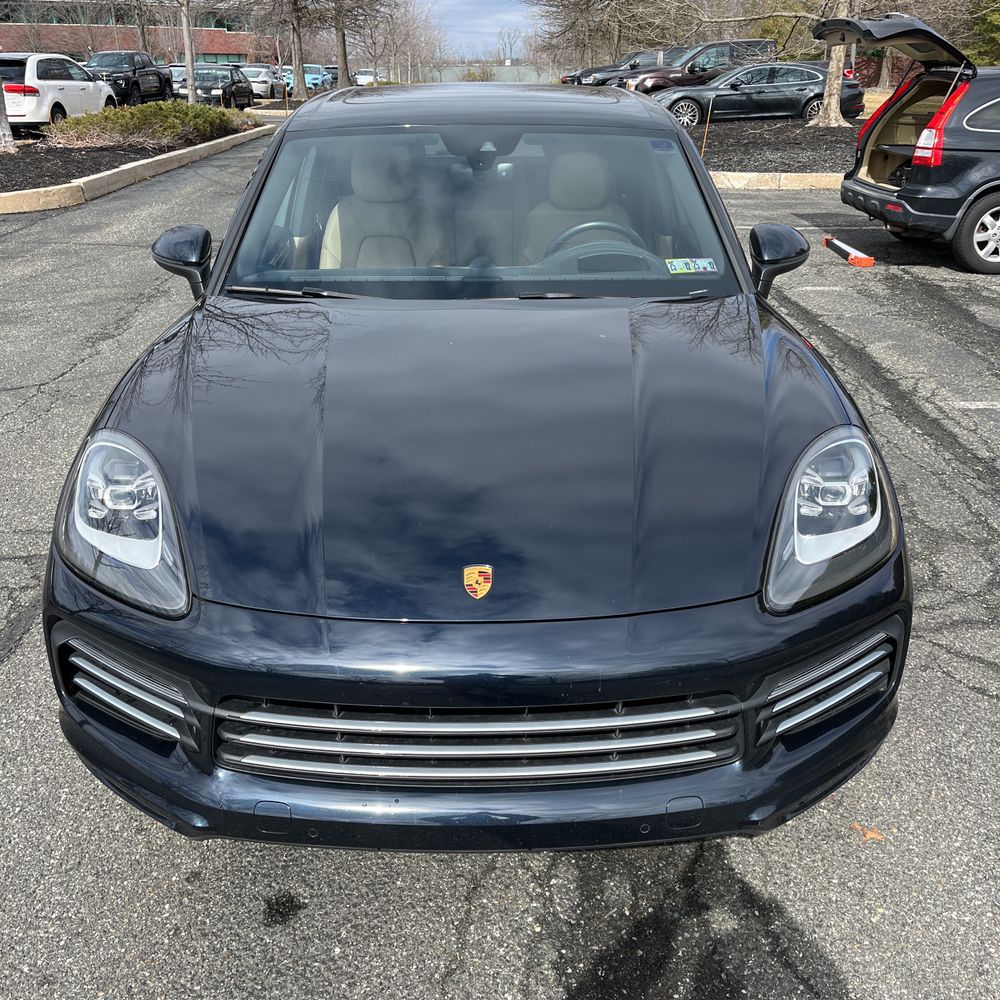 2022 Porsche Cayenne Base