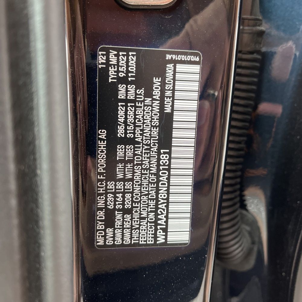 2022 Porsche Cayenne Base