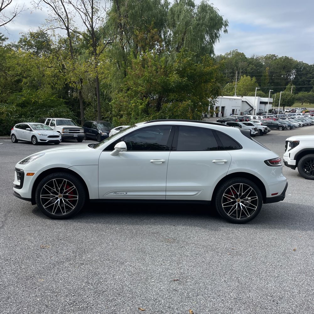 2023 Porsche Macan S