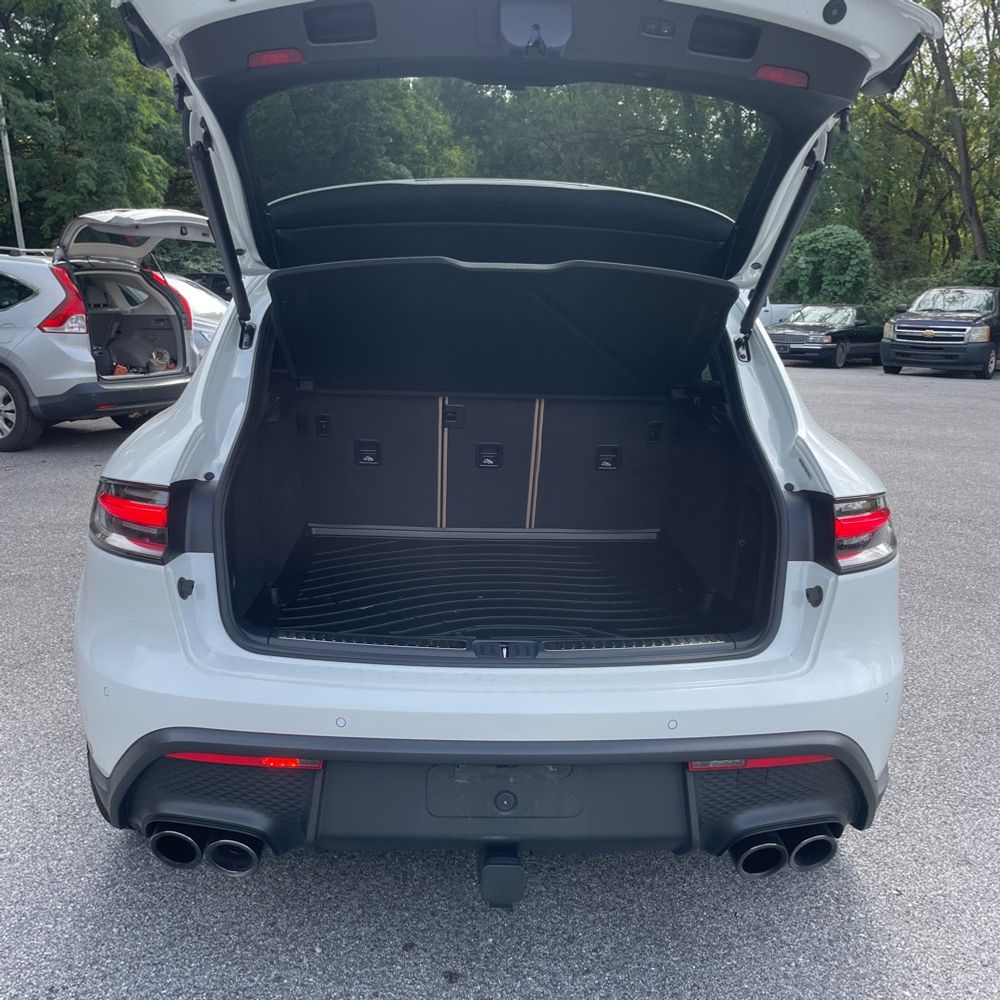 2023 Porsche Macan S