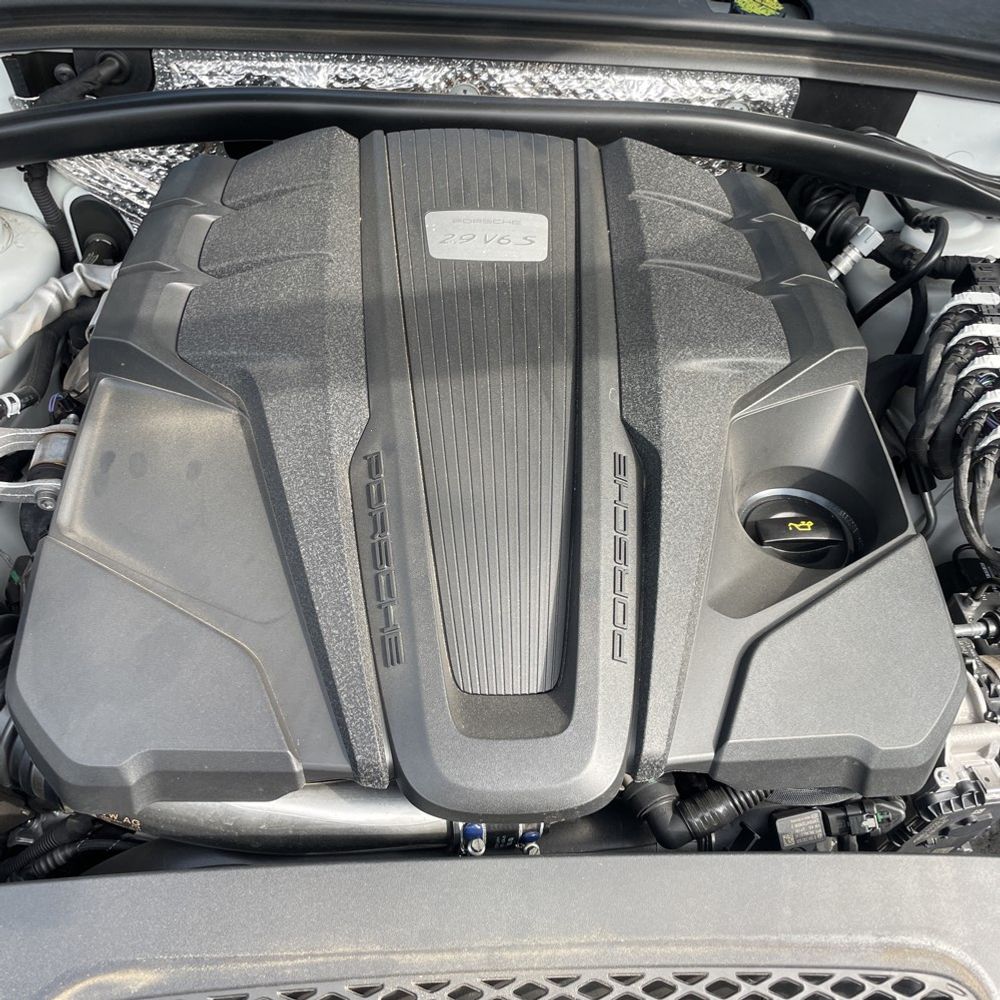 2023 Porsche Macan S