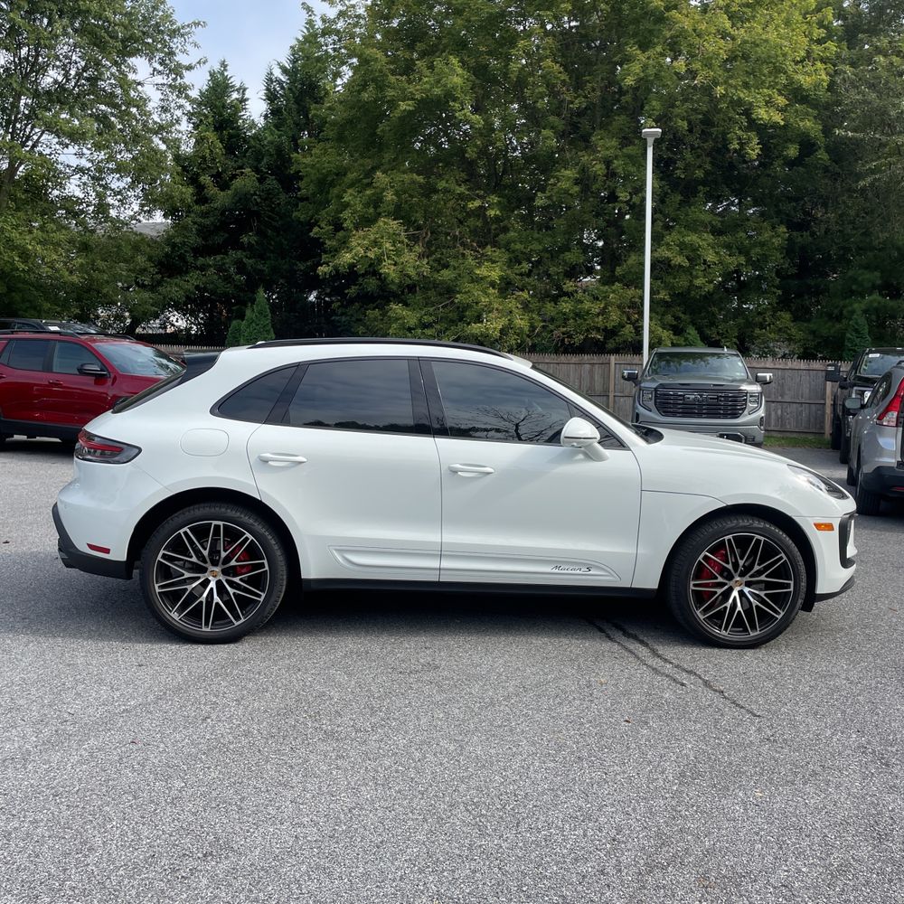 2023 Porsche Macan S