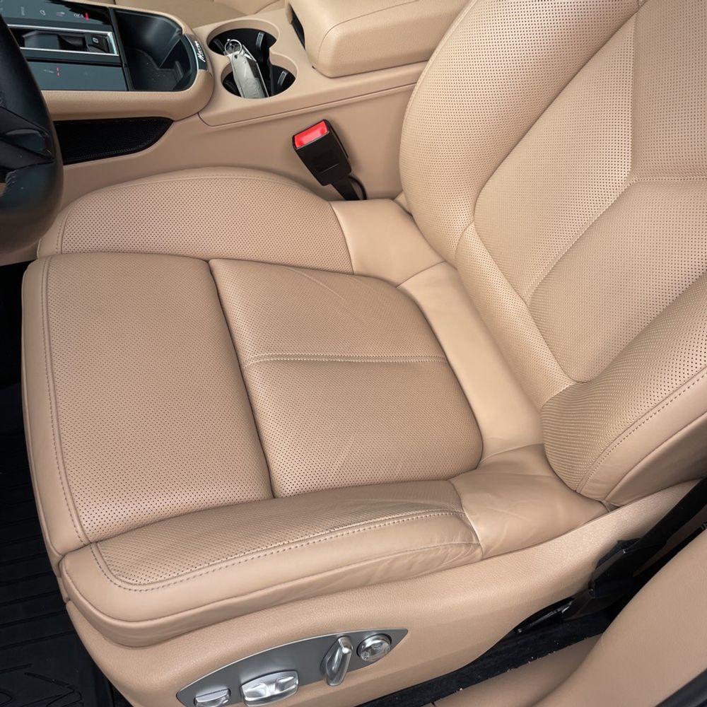 2023 Porsche Macan S