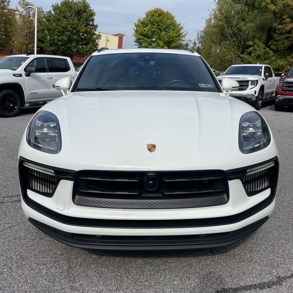 2023 Porsche Macan S
