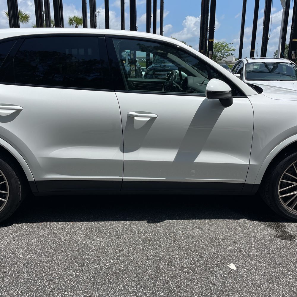 2022 Porsche Cayenne Platinum Edition