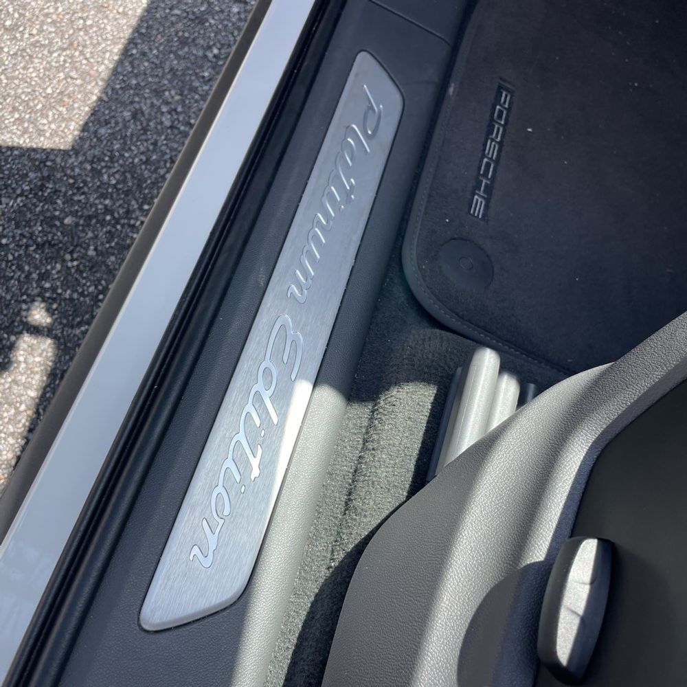 2022 Porsche Cayenne Platinum Edition