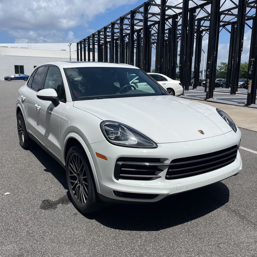 2022 Porsche Cayenne Platinum Edition