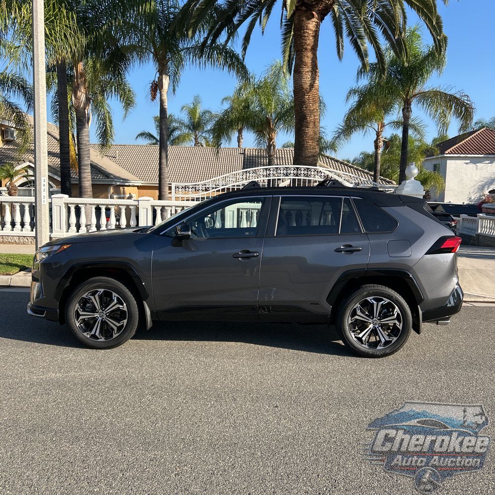 2025 Toyota RAV4 Plug-in Hybrid XSE