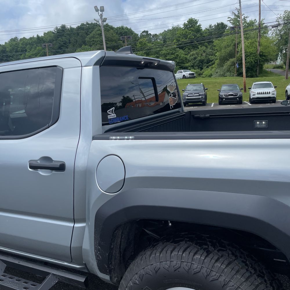 2024 Toyota Tacoma TRD Off-Road HV