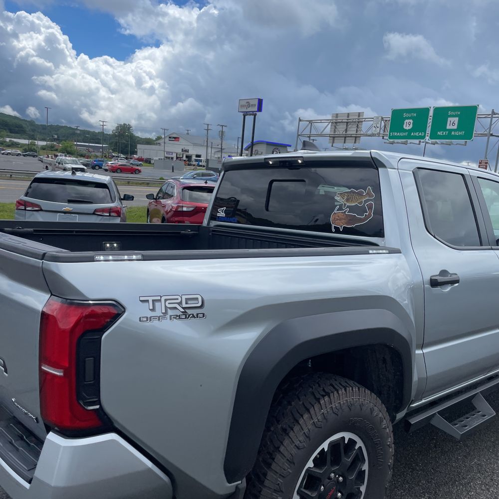 2024 Toyota Tacoma TRD Off-Road HV