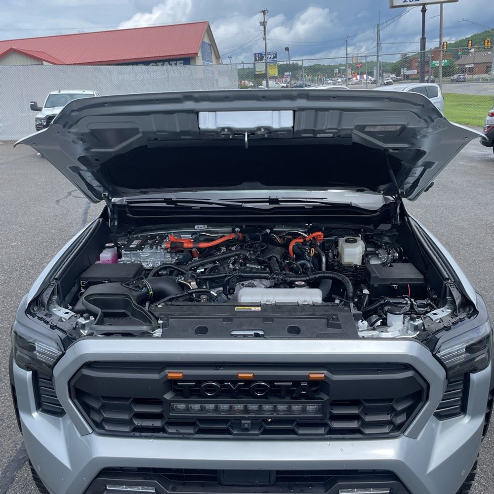 2024 Toyota Tacoma TRD Off-Road HV