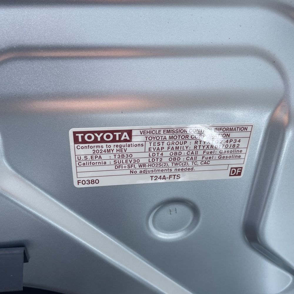 2024 Toyota Tacoma TRD Off-Road HV