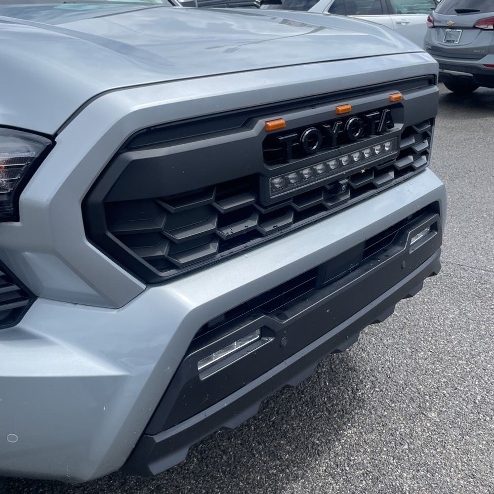 2024 Toyota Tacoma TRD Off-Road HV