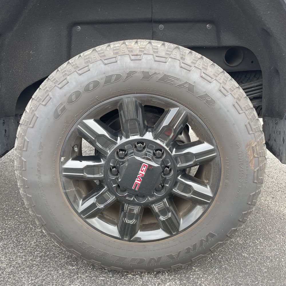 2024 GMC Sierra 2500HD AT4