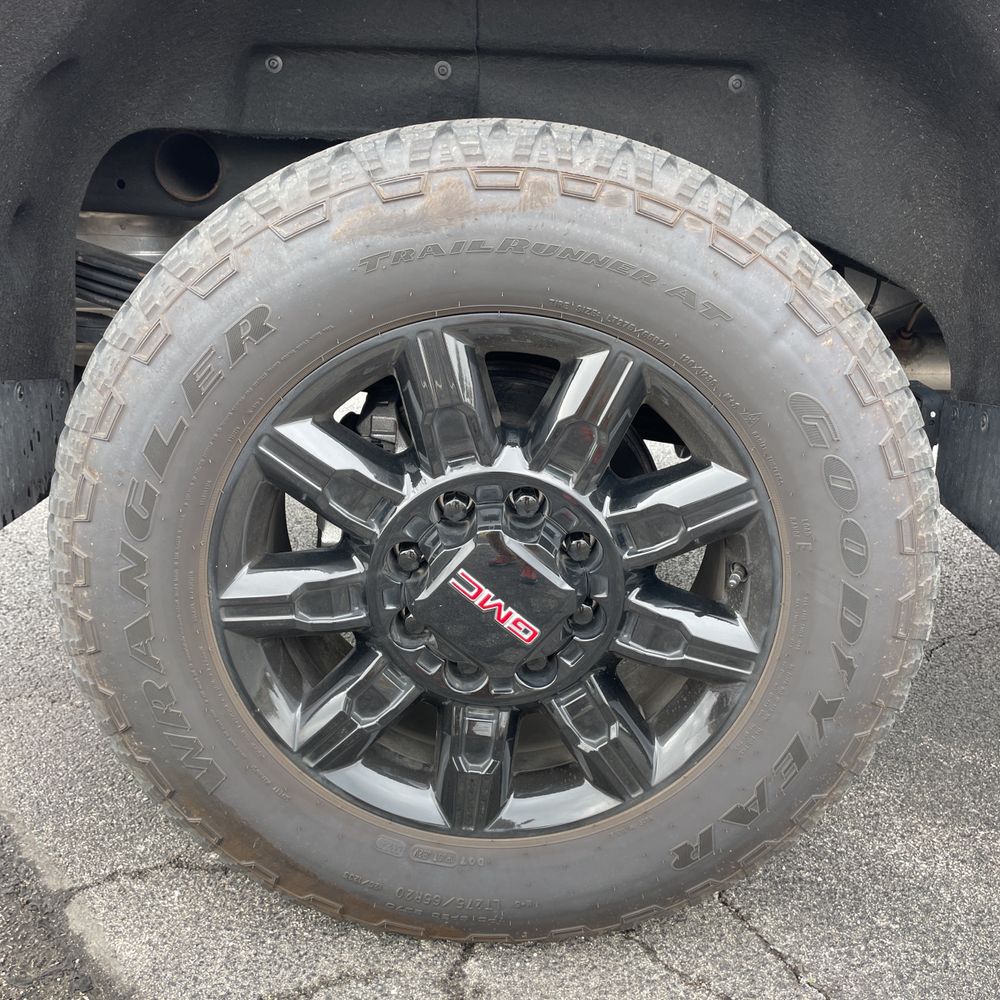 2024 GMC Sierra 2500HD AT4