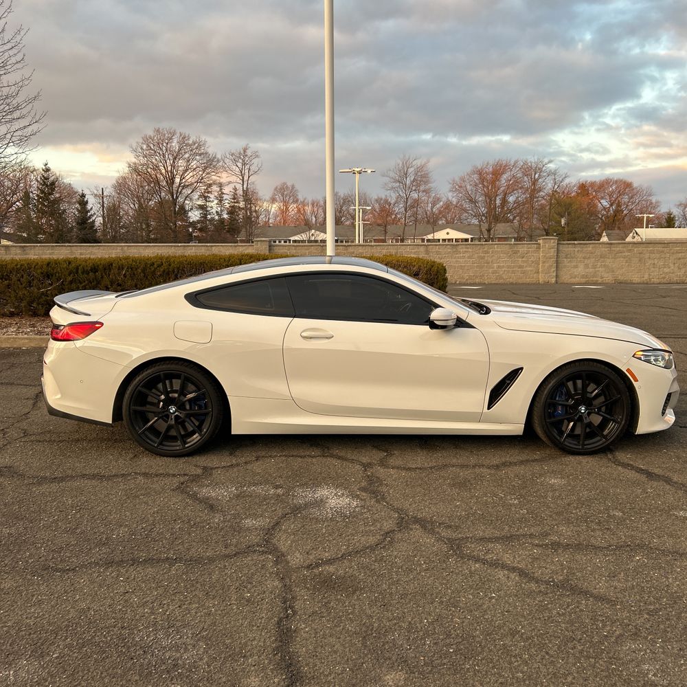 2022 BMW 8-Series M850xi