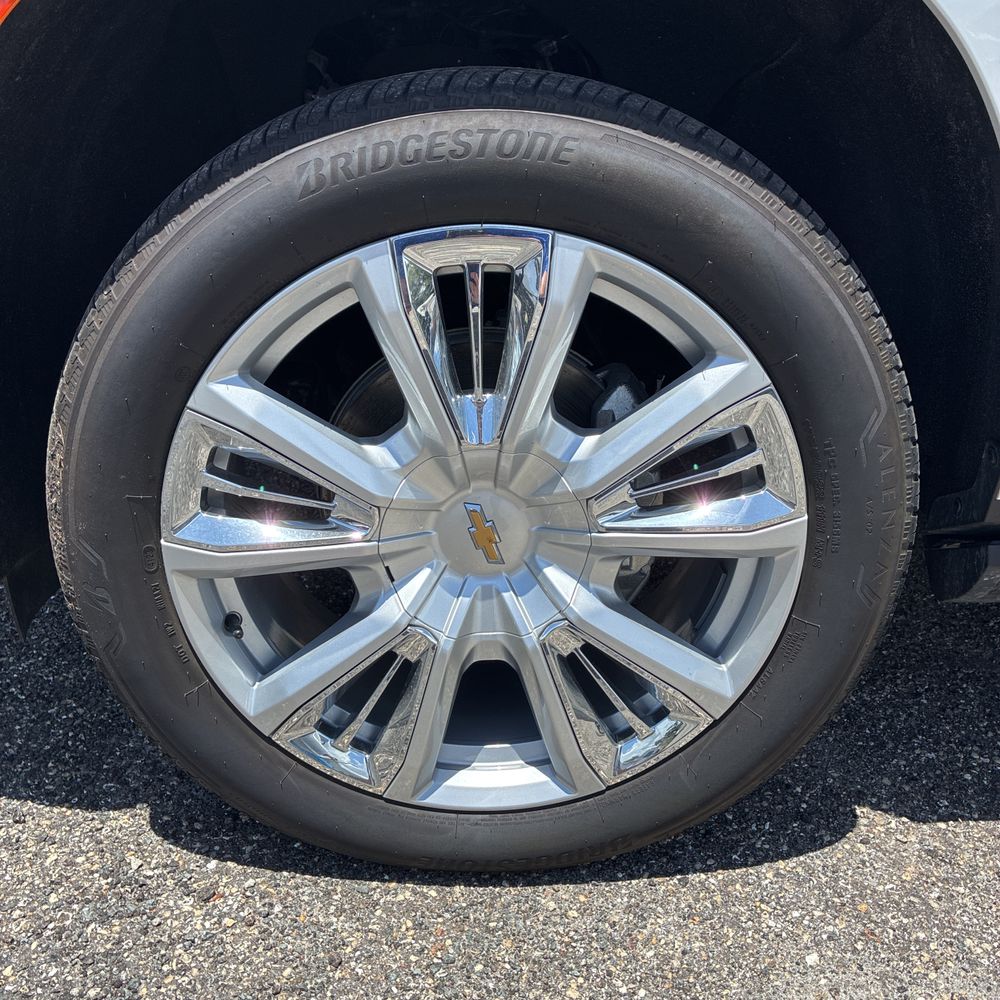 2024 Chevrolet Suburban High Country