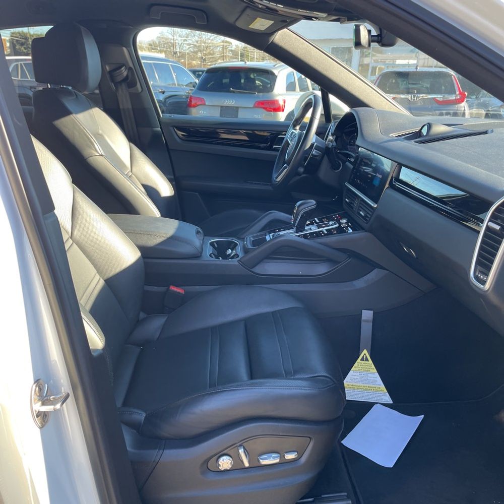 2020 Porsche Cayenne S Coupe