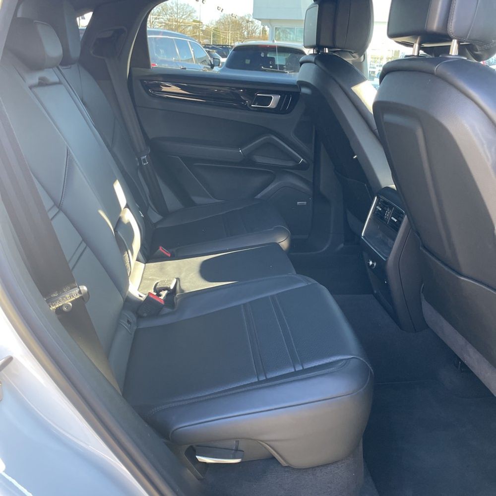 2020 Porsche Cayenne S Coupe