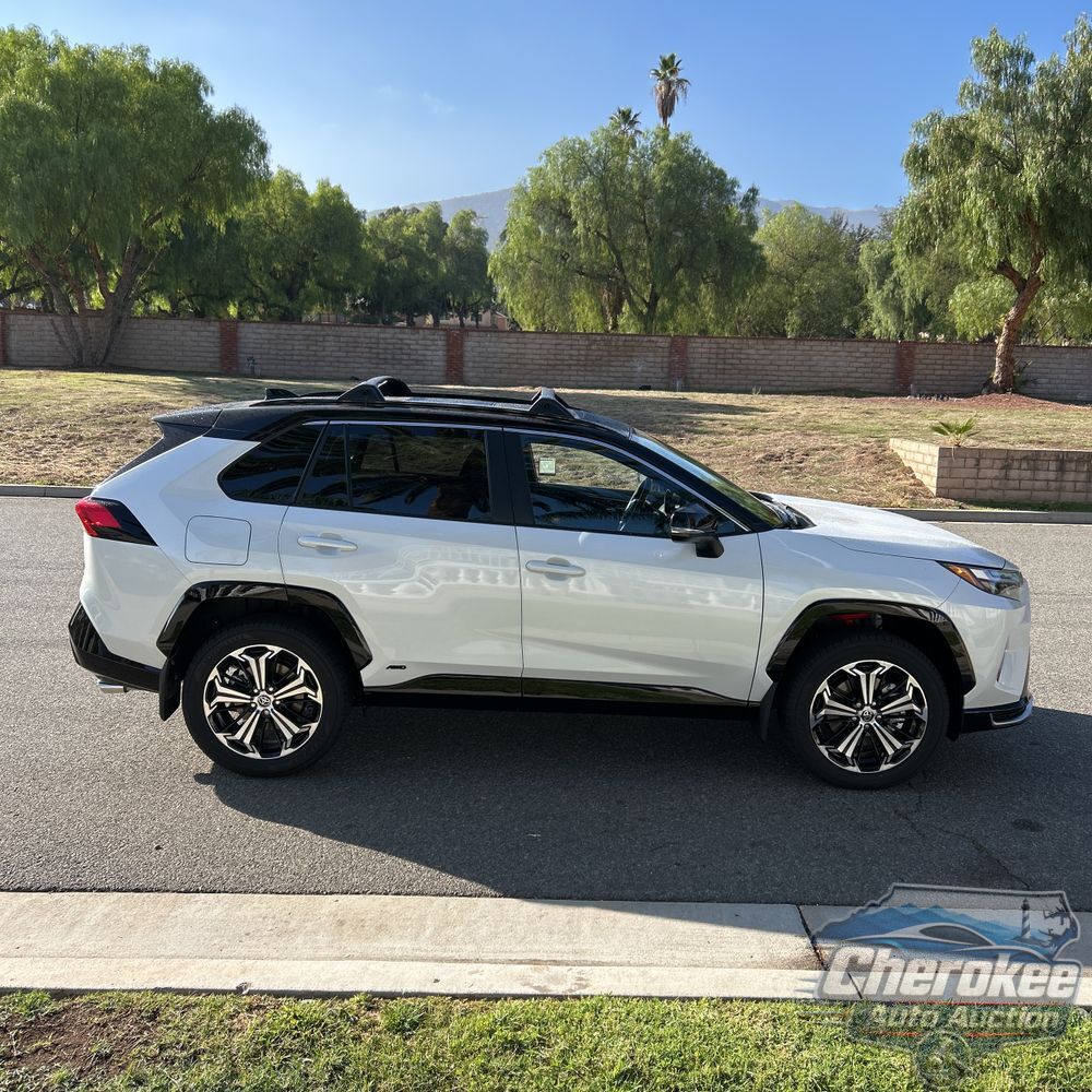2025 Toyota RAV4 Plug-in Hybrid XSE