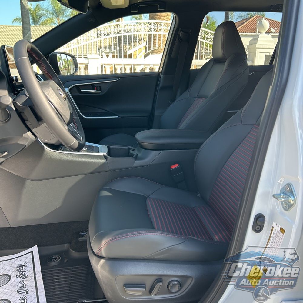 2025 Toyota RAV4 Plug-in Hybrid XSE