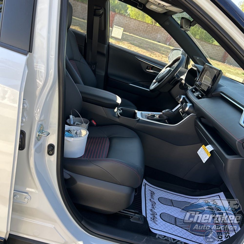 2025 Toyota RAV4 Plug-in Hybrid XSE