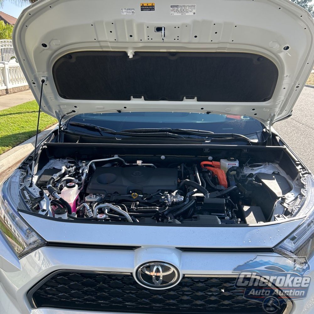 2025 Toyota RAV4 Plug-in Hybrid XSE
