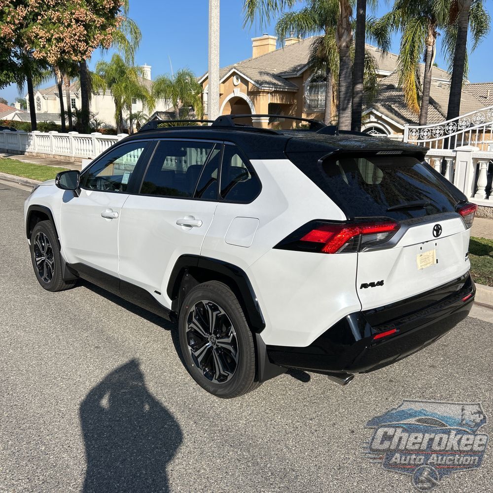 2025 Toyota RAV4 Plug-in Hybrid XSE