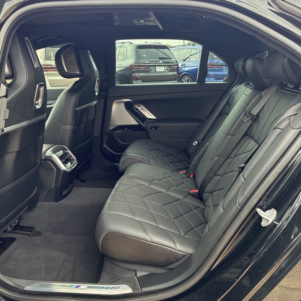2024 BMW i7 xDrive60