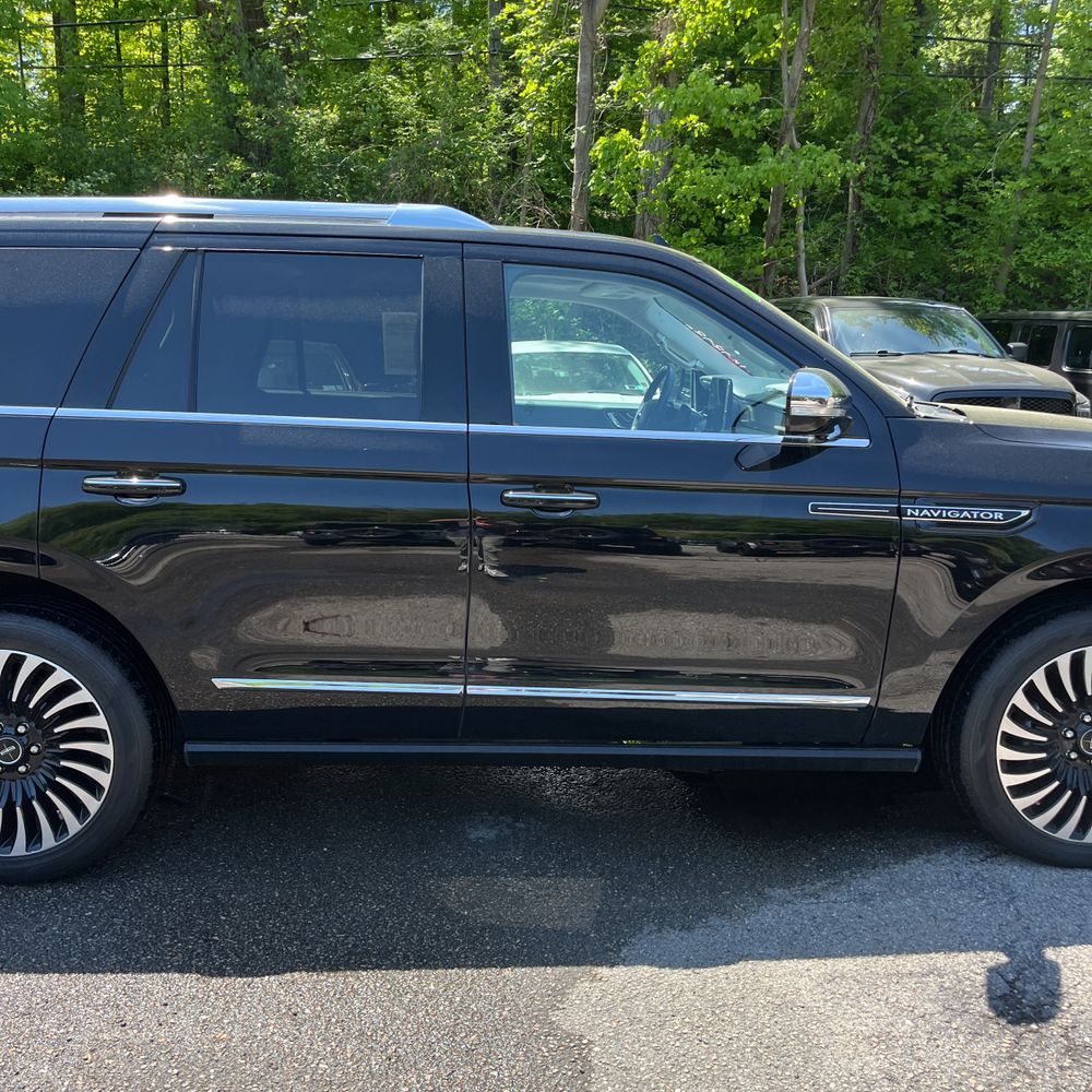 2021 Lincoln Navigator Black Label