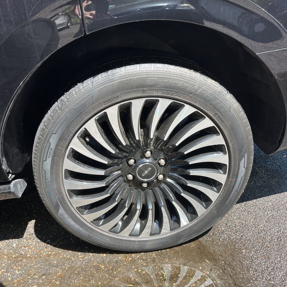 2021 Lincoln Navigator Black Label