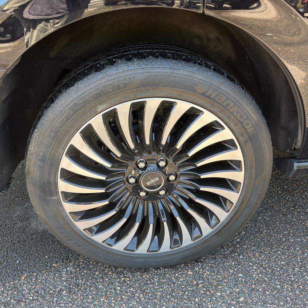 2021 Lincoln Navigator Black Label