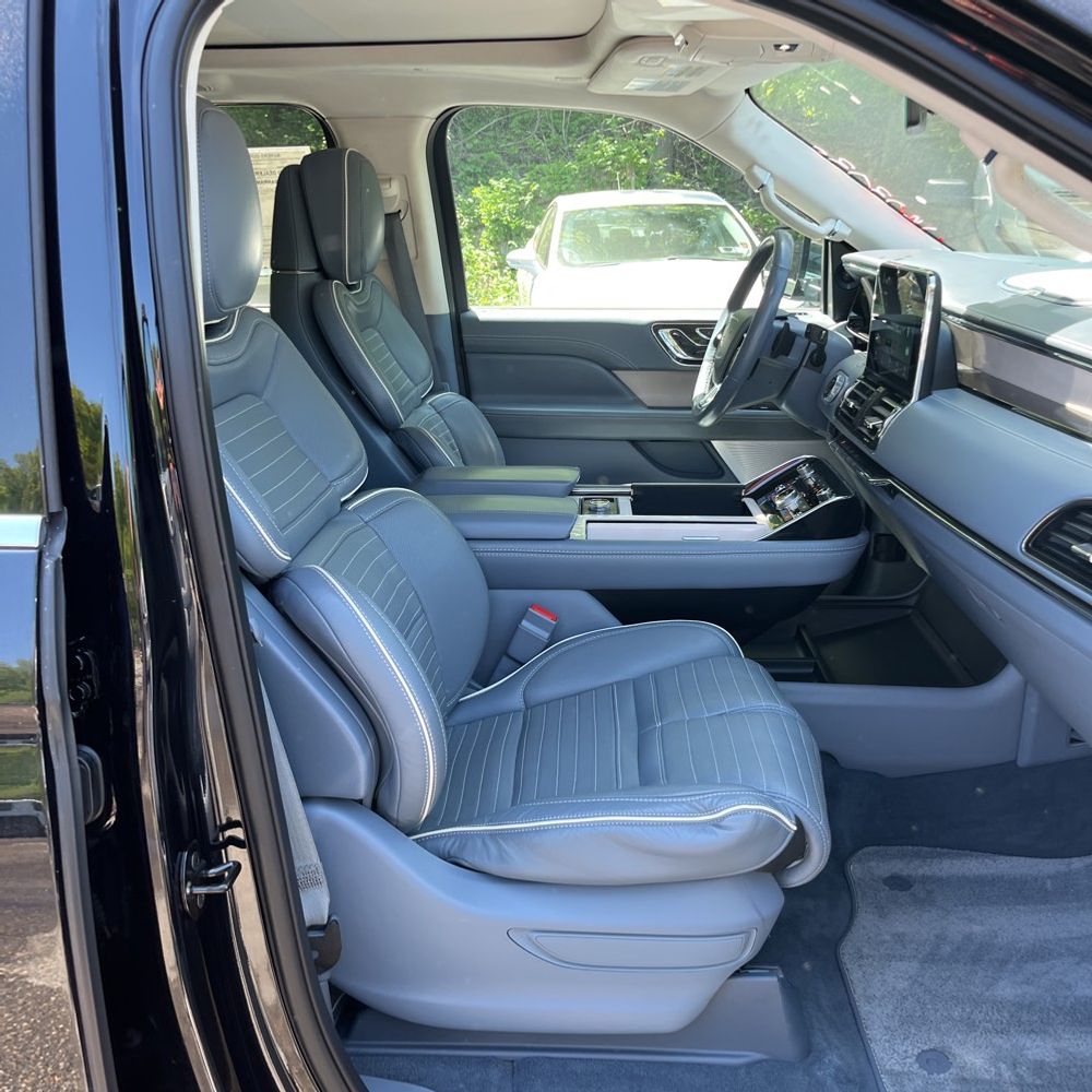 2021 Lincoln Navigator Black Label