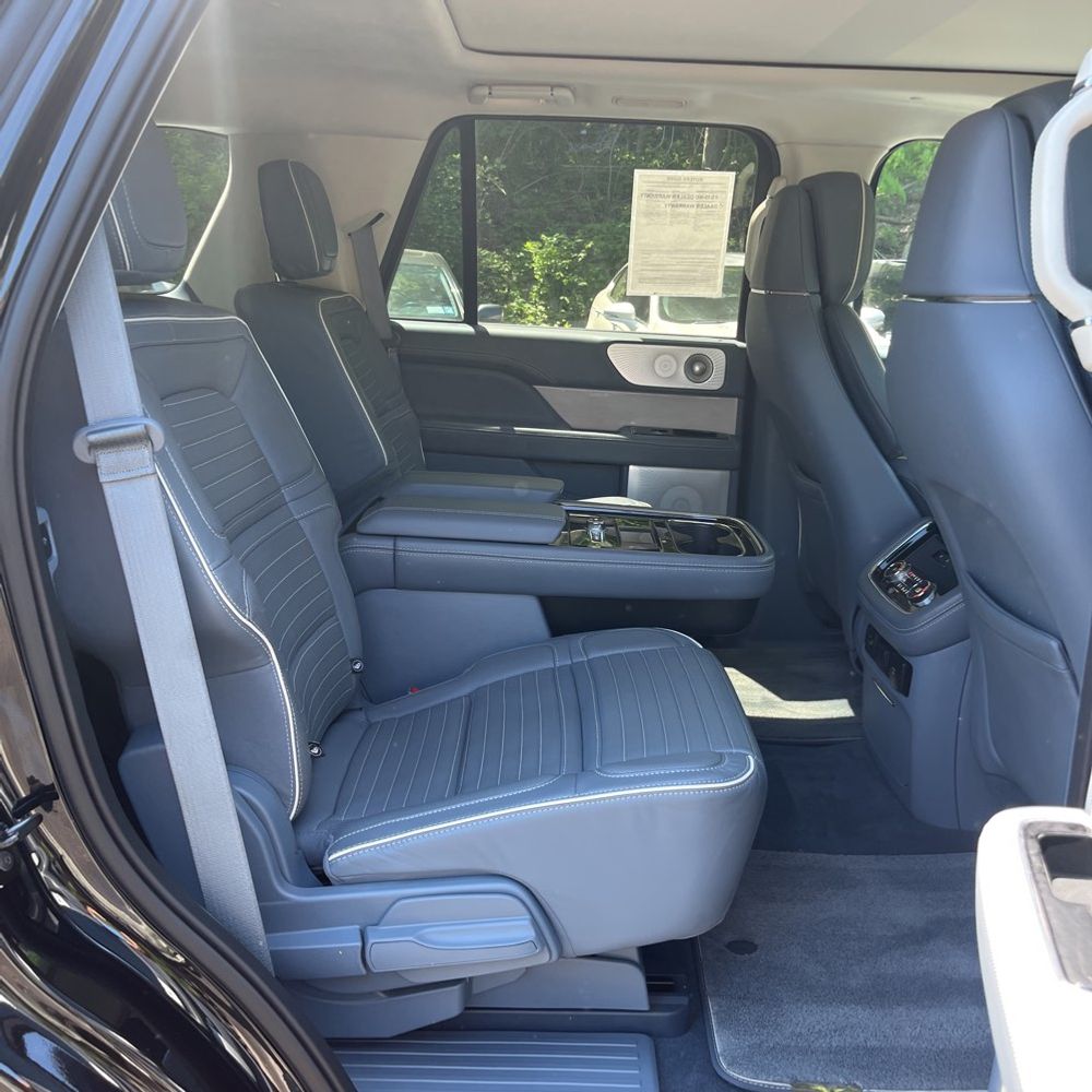 2021 Lincoln Navigator Black Label