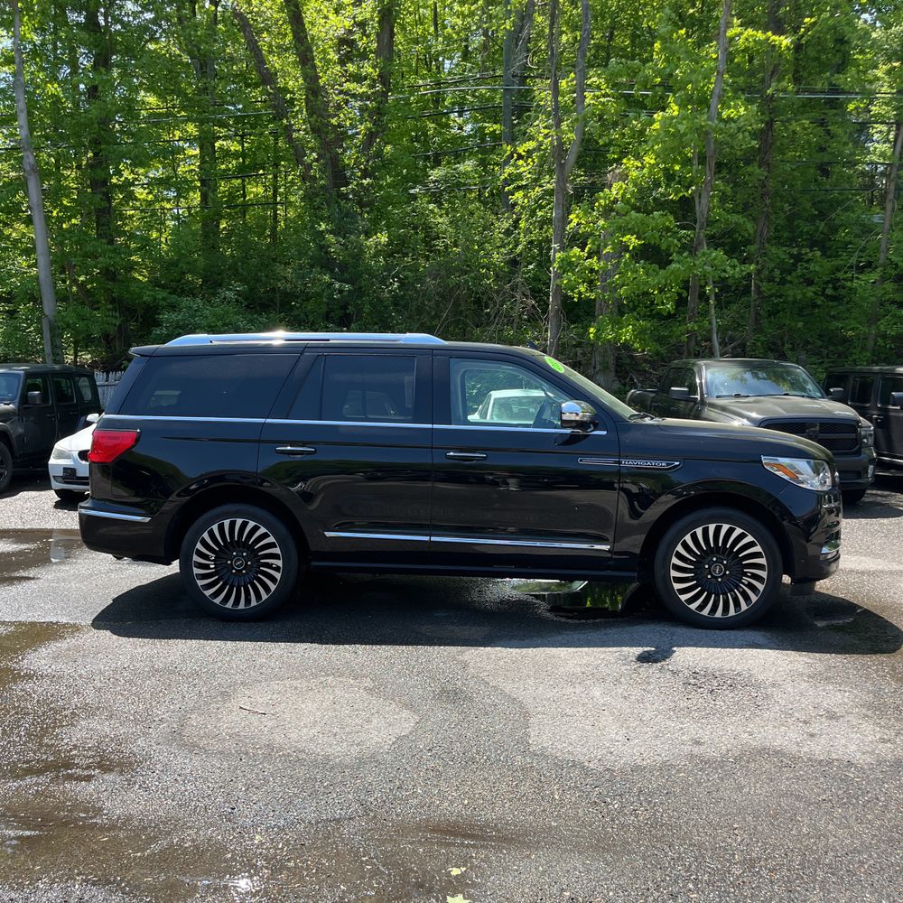 2021 Lincoln Navigator Black Label