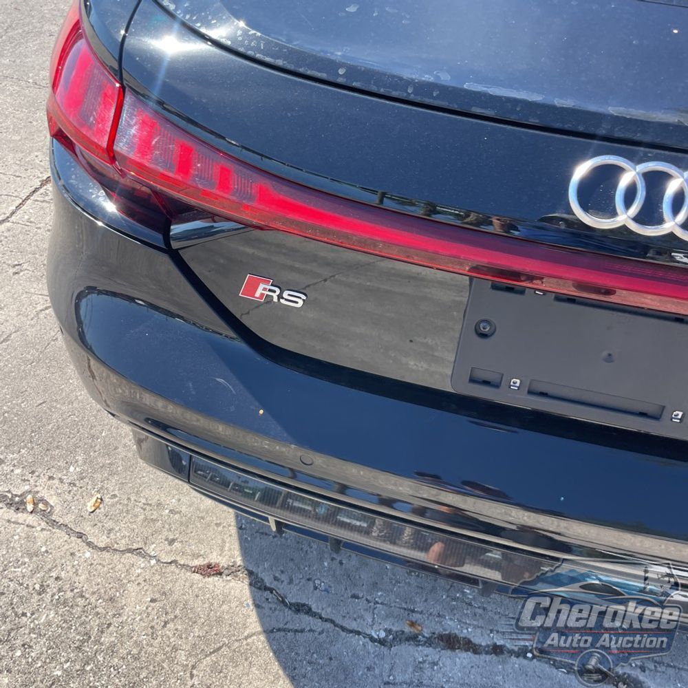2022 Audi e-tron GT RS