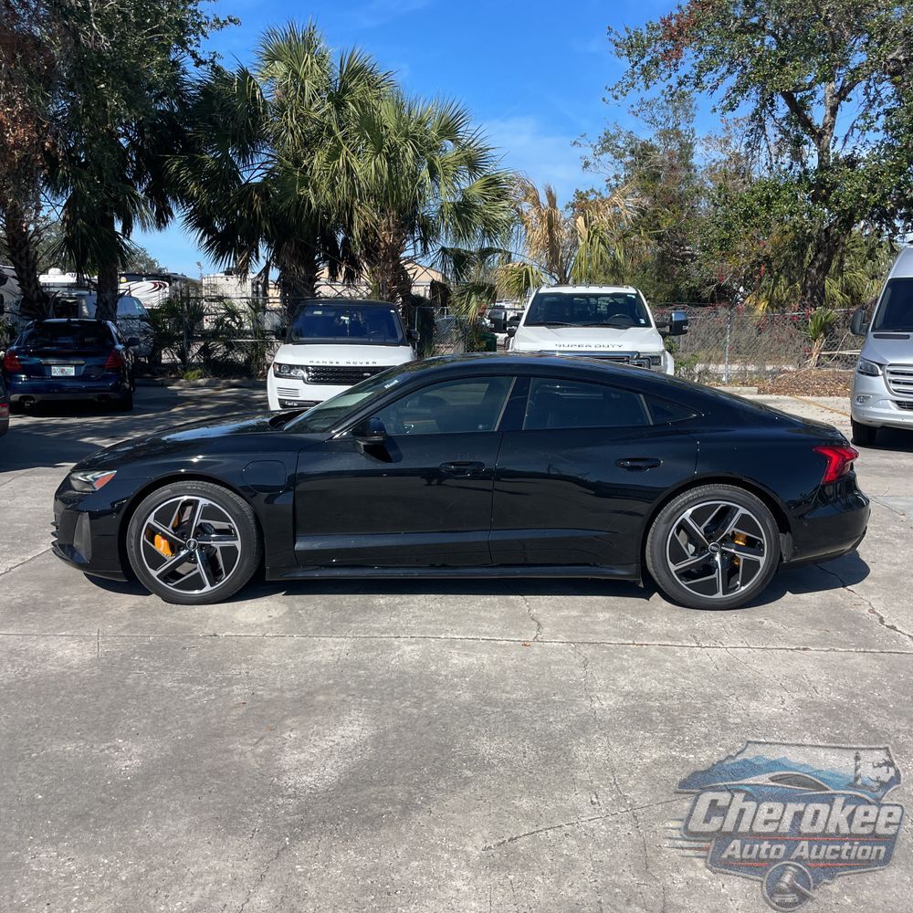 2022 Audi e-tron GT RS