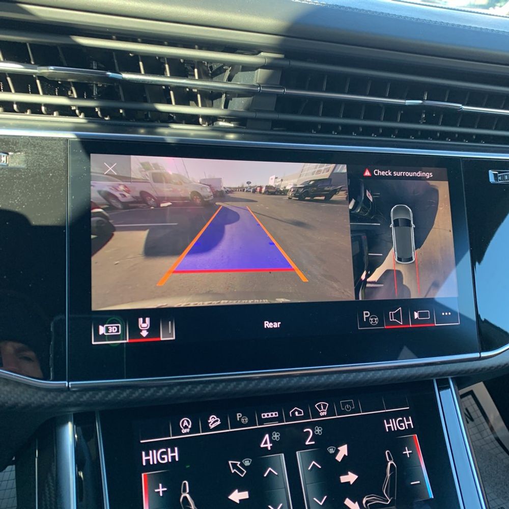 2023 Audi RS Q8