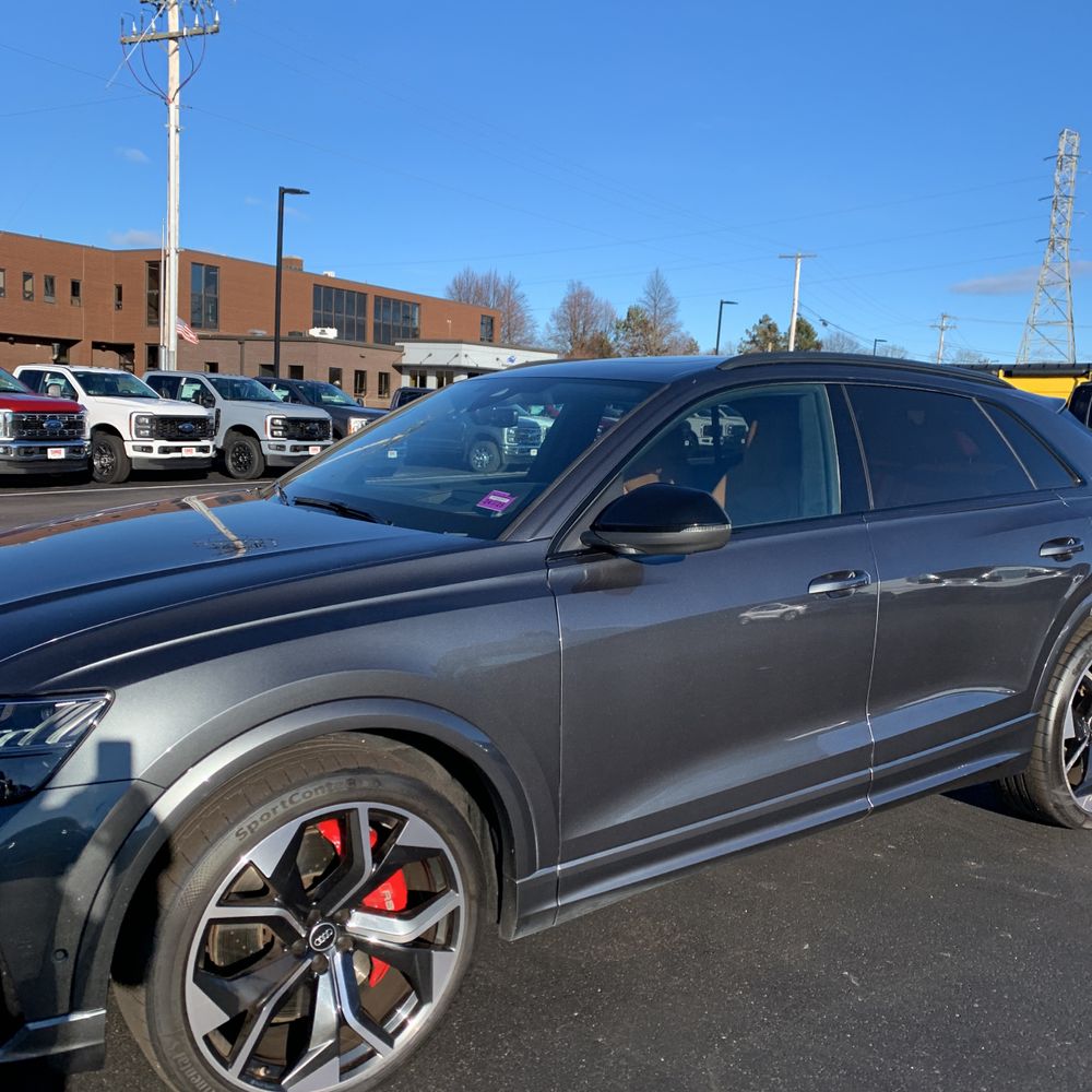 2023 Audi RS Q8