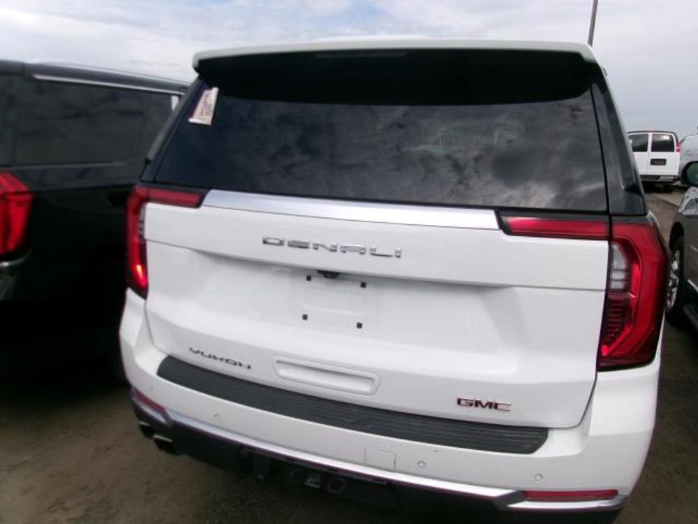 2025 GMC Yukon Denali